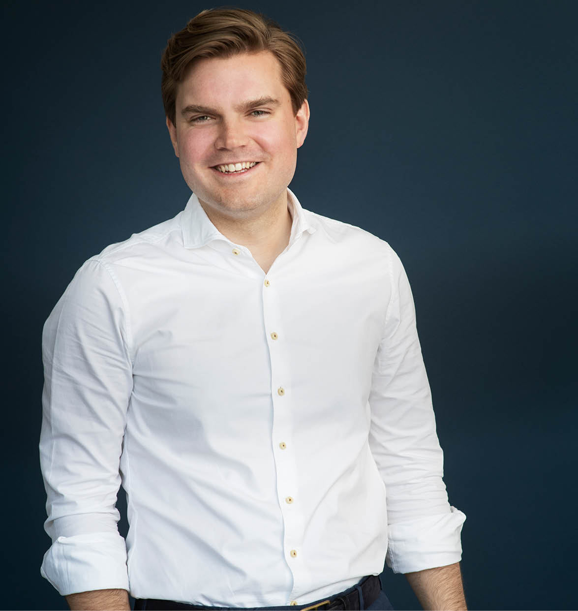 Martin, stifter af LULAB, skaber skræddersyet hårpleje med fokus på naturlige ingredienser og personlig tilpasning. LULAB tilbyder shampoo og balsam tilpasset individuelle hårbehov.